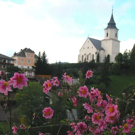 Sommeralmhuette *